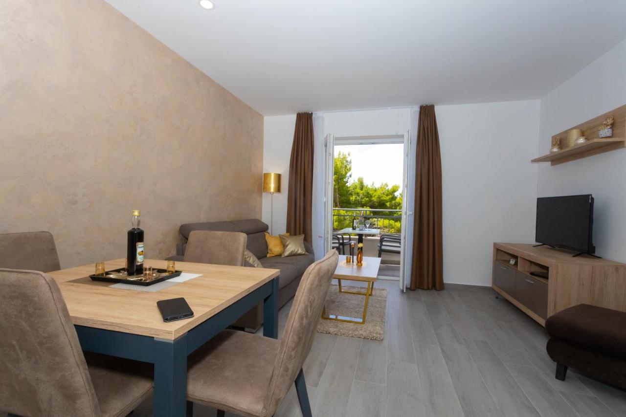 Apartments Vicin Brela Exterior foto