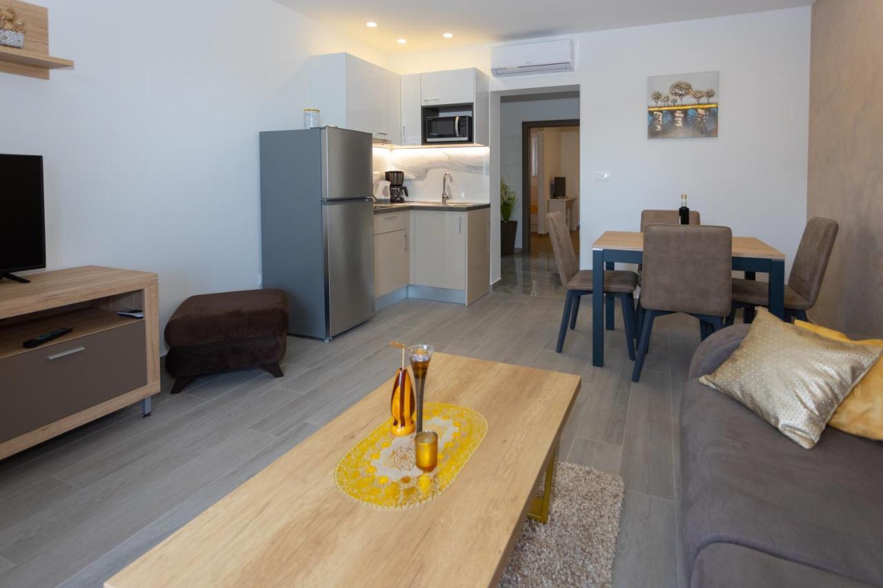 Apartments Vicin Brela Exterior foto