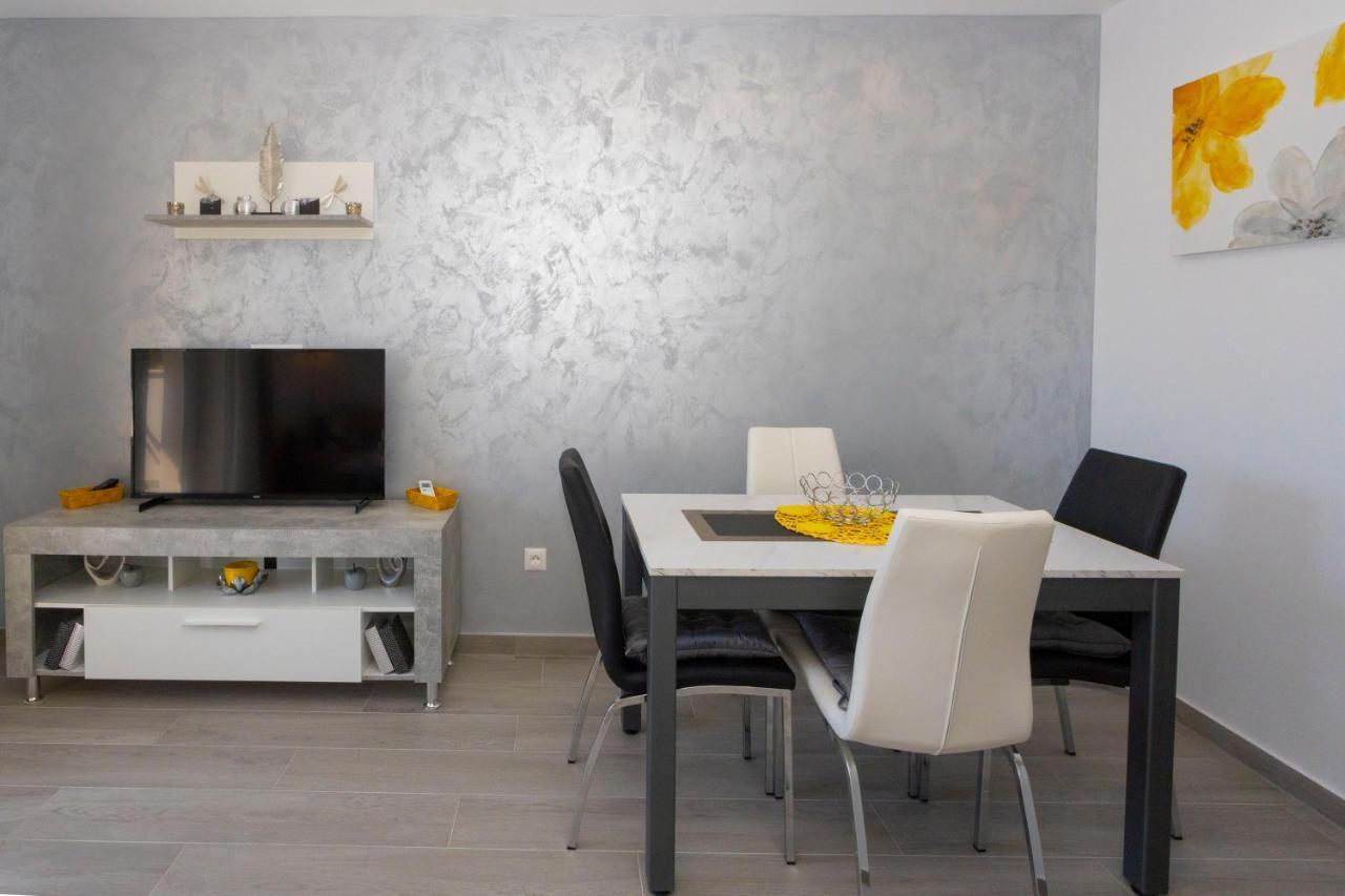 Apartments Vicin Brela Exterior foto